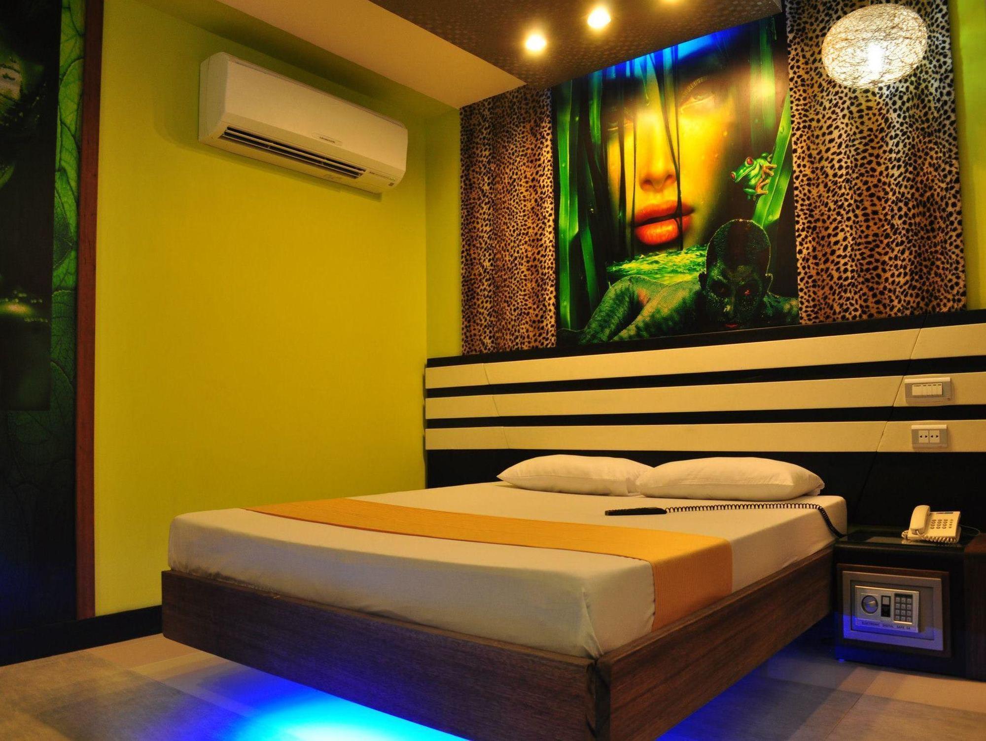 Hotel Dream World Las Piñas Eksteriør billede
