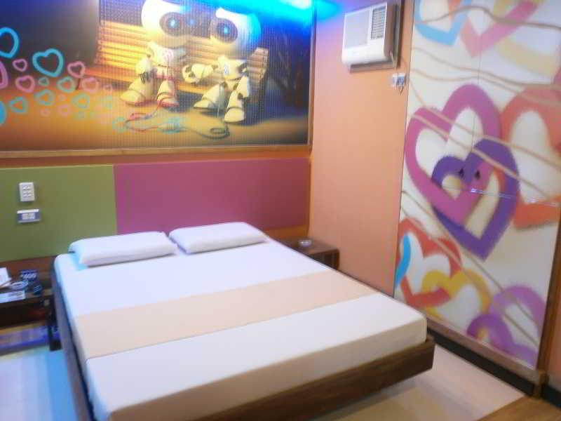 Hotel Dream World Las Piñas Eksteriør billede