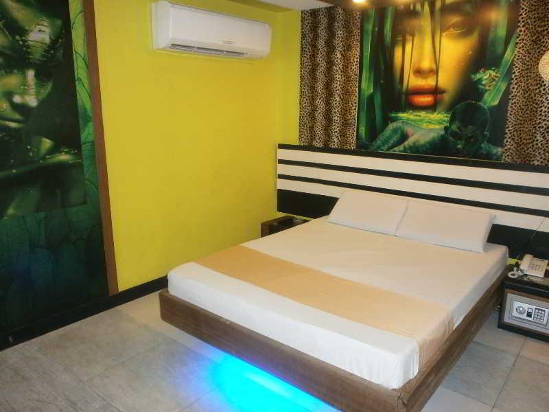 Hotel Dream World Las Piñas Eksteriør billede