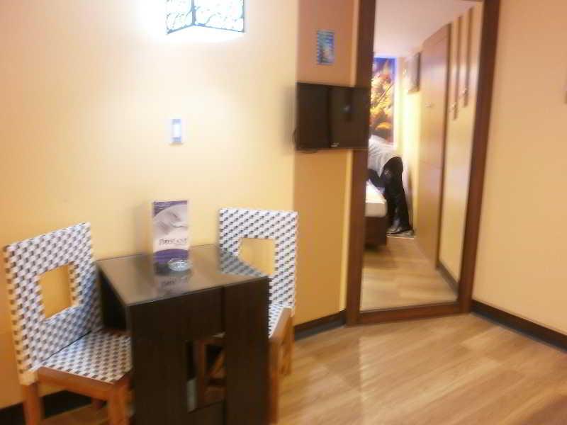 Hotel Dream World Las Piñas Eksteriør billede